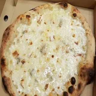 Pizza 4 Formaggi (33 Cm.)