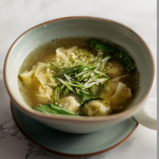 Sopa de wonton 