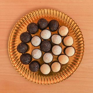 Caixa de Brigadeiros 12 Unidades variados