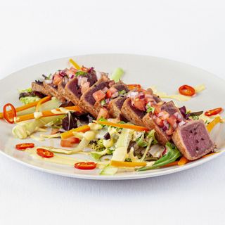 Tataki de atún bluefin marinado