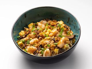 Тяхан х морепродуктами