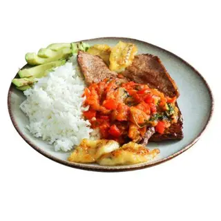Sobrebarriga A La Criolla Con Arroz Y Ensalada
