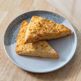 Scone de cheddar (80 g.)