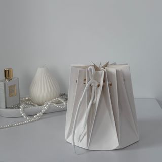 Аквабокс для двайливої доставки квітів (на воді)