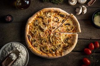 Pizza Prosciutto Funghi Ø32cm