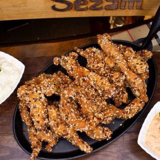 Pileći štapići i umaci