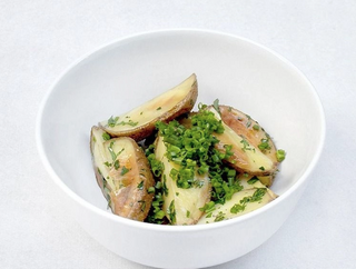 Ziemniaki wiejskie z czosnkiem