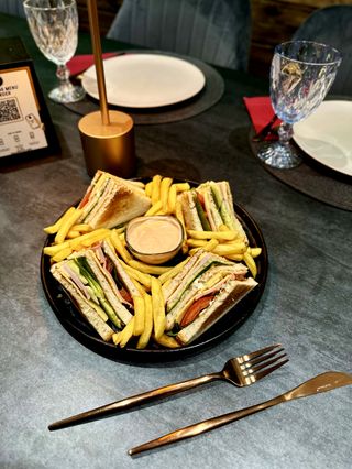 Քլաբ Սենդվիչ  Կոլա 1-ի համար