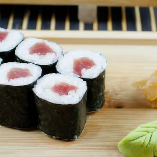 Tuna Maki (8 Pzs.)