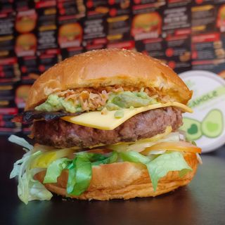 Guacamole Burger + patatas