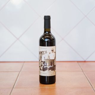 Vino Y tu de quien eres? Tinto