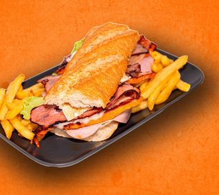 Bocata Especial De Lomo A La Plancha Con Patatas