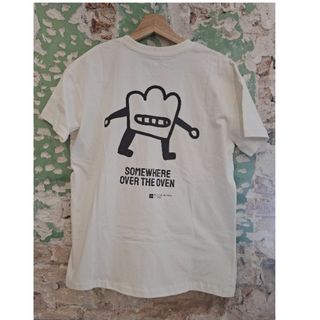 SOMEWHERE OVER THE OVEN TSHIRT SIZE S