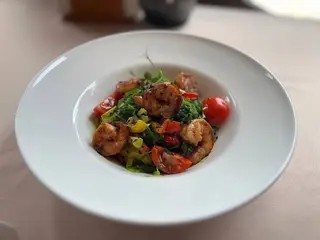 Салат з креветкою та чукою (330g)