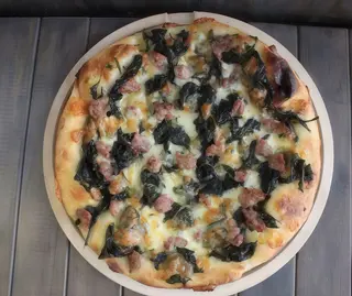 Salsiccia e friarielli nel rutiello