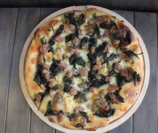 Salsiccia e friarielli nel rutiello