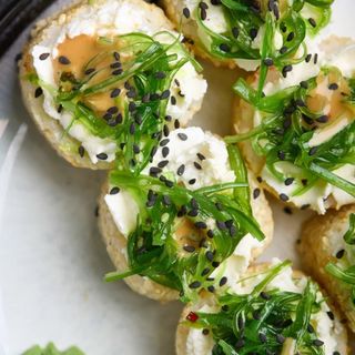 Rolnice sa čukom i sosom od kikirikija