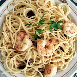 Espagueti Salteados Con Gambas Al Ajillo
