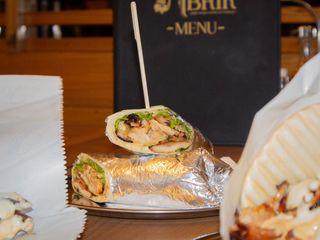 Pileći doner u tortilji