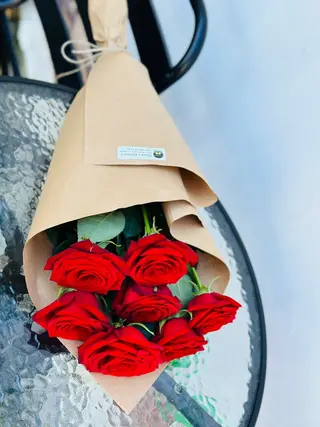 9.წითლი ვარდი