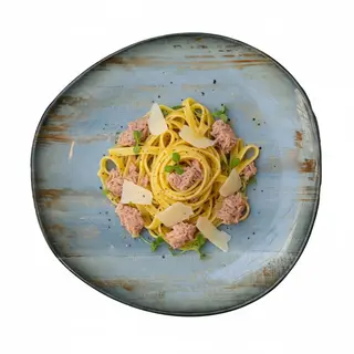 Tagliatelle s tunom