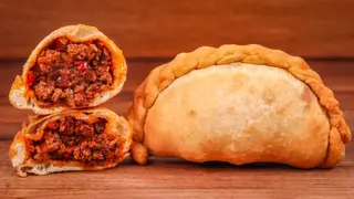 Empanada Argentina De Carne