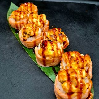 Rollo Horneado con Salmon Bakalao 8pzs