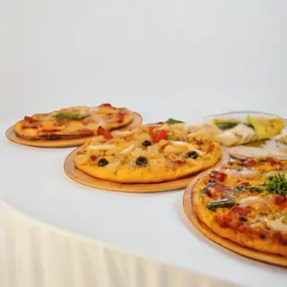 2 Pizza Larges Fruits De Mer + Chicken