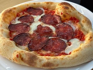 Піца салямі (480g)