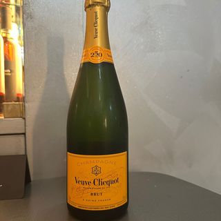Champagne Veuve Clicquot