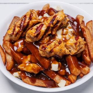 Poutine au Poulet Grillée