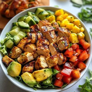 Salada de Tofu Tropical