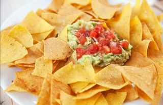 Nachos Con Guacamole