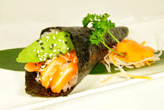 Temaki salmone avocado