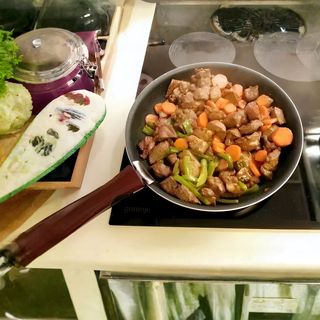 Свински късчета (300гр)