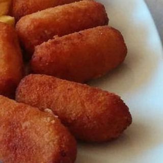 Menu(1) croquetas (2)Chuleta de cordero 