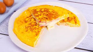 Omelette mozzarella e prosciutto