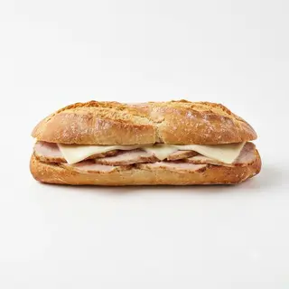 Bocadillo De Lomo Con Queso