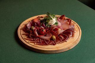 Libertas plata mesnih narezaka