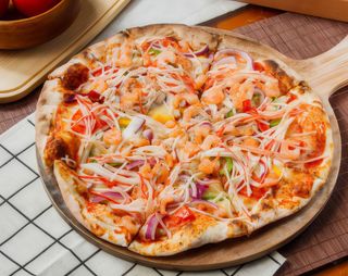 Pizza De Kebab Pollo O Ternera (Mediana)