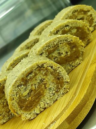 Сурови канелени рулца