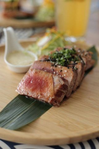 Стейк из тунца
