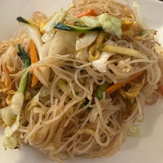 Spaghetti di riso verdura