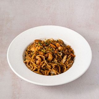 Yakisoba Surf & Turf