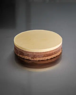 NOVITA': Torta Tre Cioccolati Media