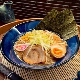 Tonkotsu Shio Ramen