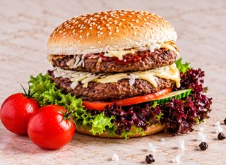 Burger dublu de vită