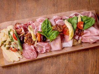 Плато Антипасті SALUMI ((290/150)g)