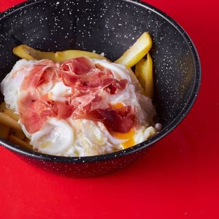 Huevos Rotos y Jamón Bodega