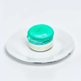 Макарон с чийзкрем и зелена смокиня 20гр.
